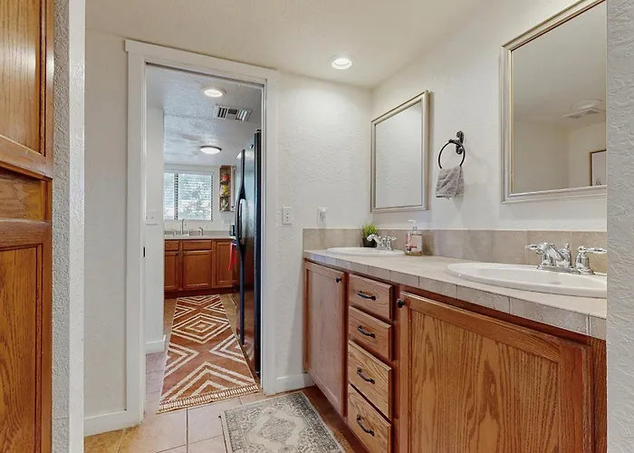Mtn-view W/ Amenities In Tucson!