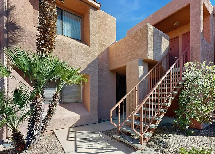 Holiday home Mtn-view W/ Amenities In Tucson!
